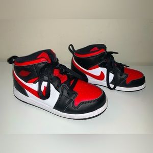 Nike Kids Sneakers - Red, Black, and White